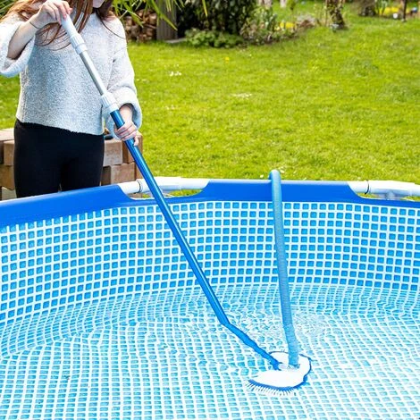 BENOBBY KIDS Deluxe-Pool-Staubsauger Mit Acht Unteren Borsten Und Vier Zus?tzlichen Seitlichen Borsten I Extra Schweres Modell I Pool-B��rste Mit Clip-Befestigung 3 BENOBBY KIDS Deluxe-Pool-Staubsauger Mit Acht Unteren Borsten Und Vier Zus?tzlichen Seitlichen Borsten I Extra Schweres Modell I Pool-B��rste Mit Clip-Befestigung – Bild 3