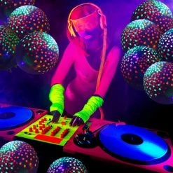 MONLY 50 Stück Mini Dot Fluoreszierende Reaktive Neon-Luftballons Schwarzlicht-Party-Luftballons, Die Im Dunkeln Leuchten, Neon-Latex-Luftballons Für Hochzeit, Geburtstag, Party (transparent) -Poolreinigung Verkäufe 2022 67563087 3